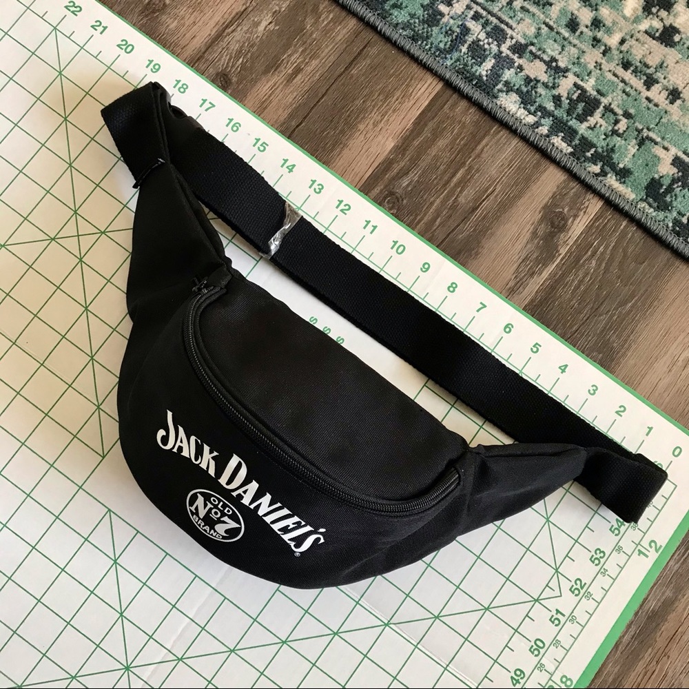 Jack Daniels Insulated Fanny Pack Cooler Bag *A9 - Picture 8 of 11